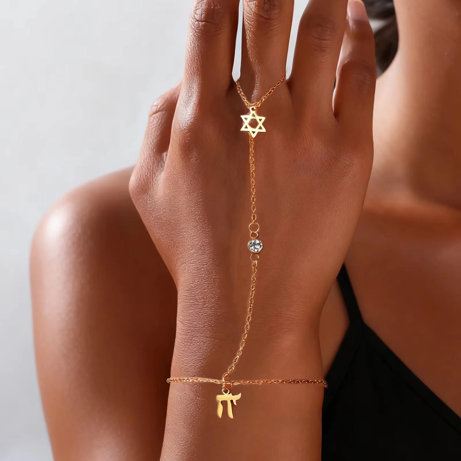 Jewelry & Watches Spółka Z Ograniczoną Odpowiedzialnością - Joodse Davidster Hebreeuwse Letter Chai Vingerbandje