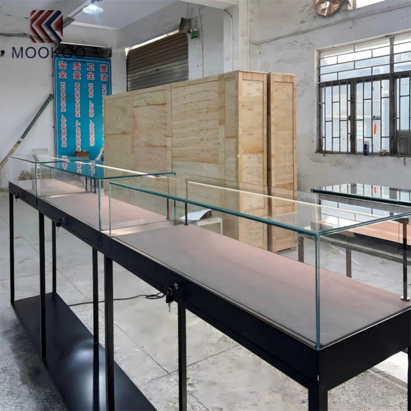 Aanpasbare glazen display met  - Jewelry Store For Watches recensie en prijs