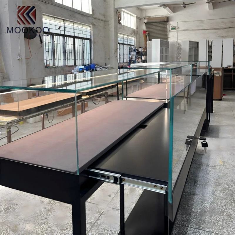 Aanpasbare glazen display met  - Jewelry Store For Watches recensie en prijs