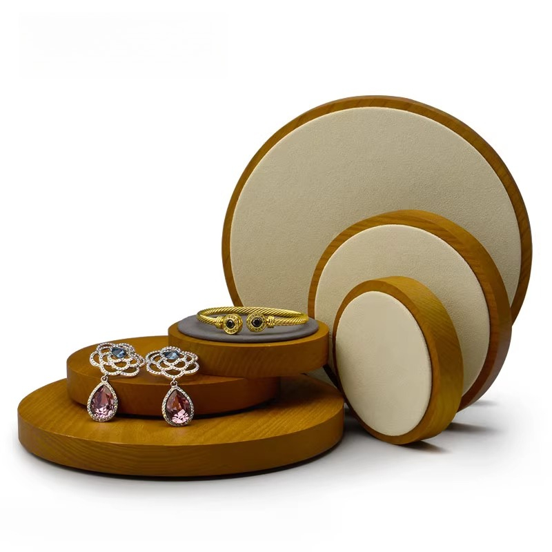 Massief houten sieradenschaal  - Jewelry Store For Watches recensie en prijs