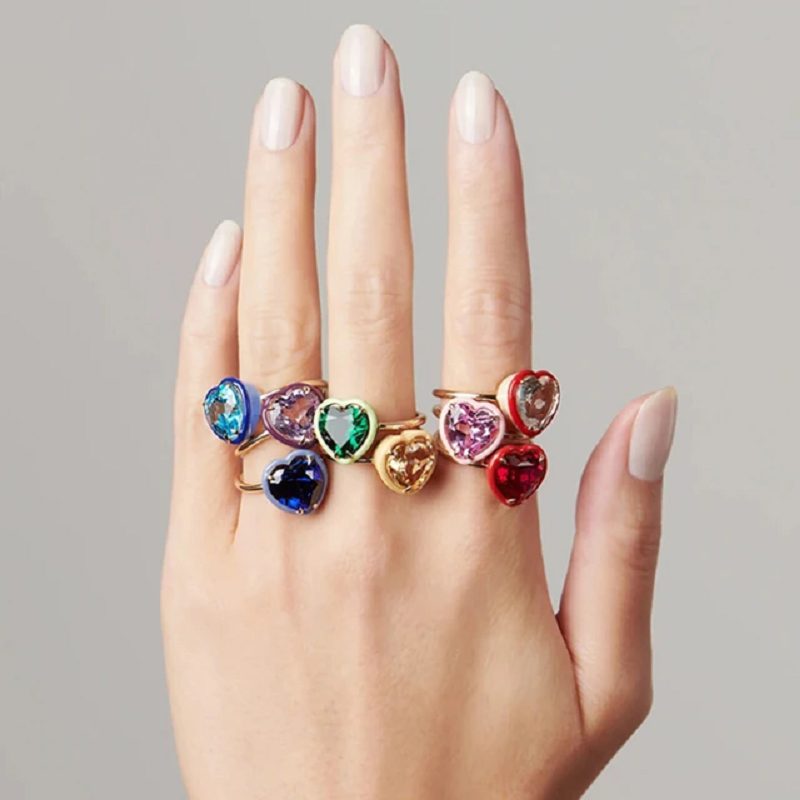Kleurrijke Hartvormige Zirkoni - Birthstone Ring Set recensie en prijs